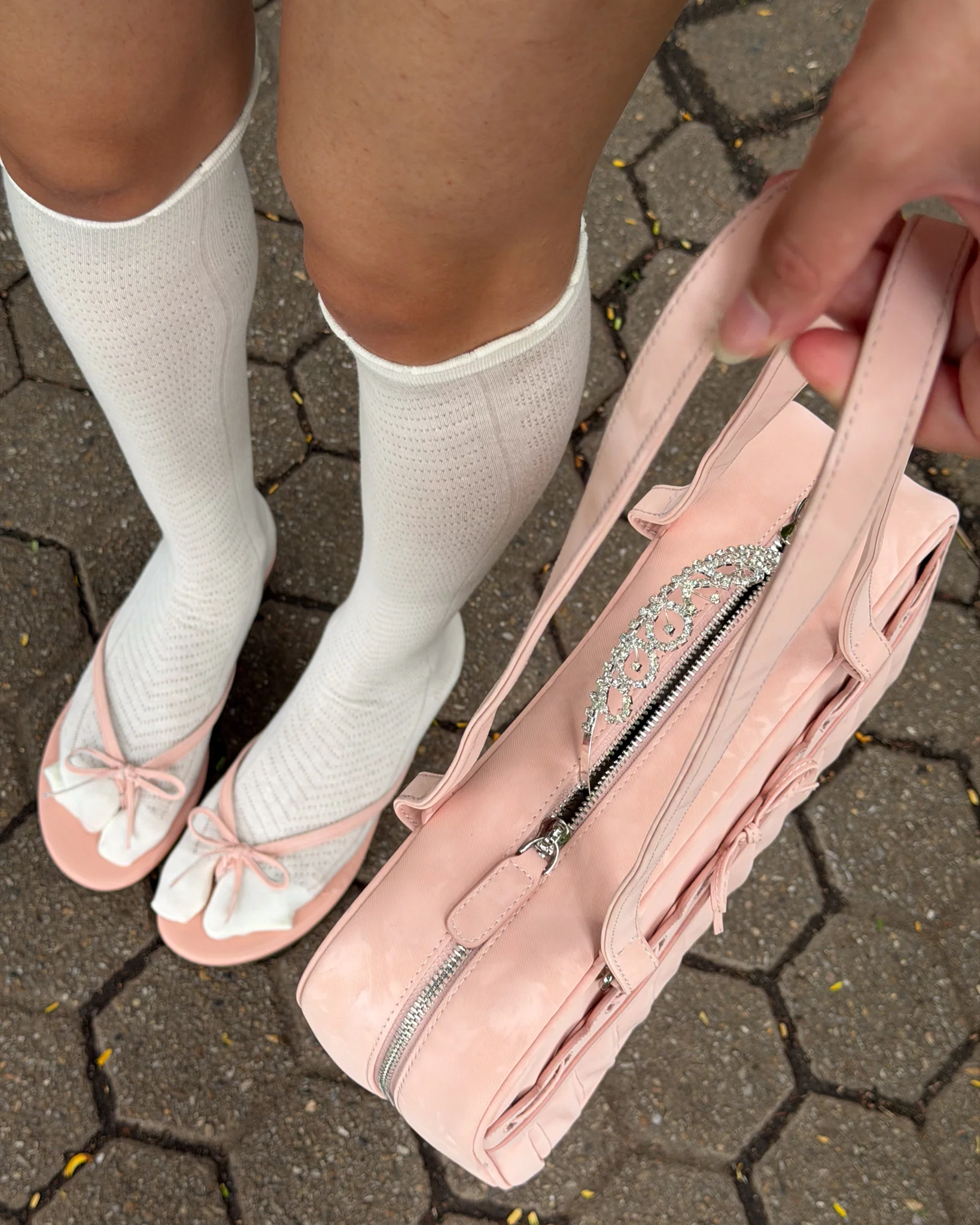 Knit Lace Knee Tabi Socks - Image 3